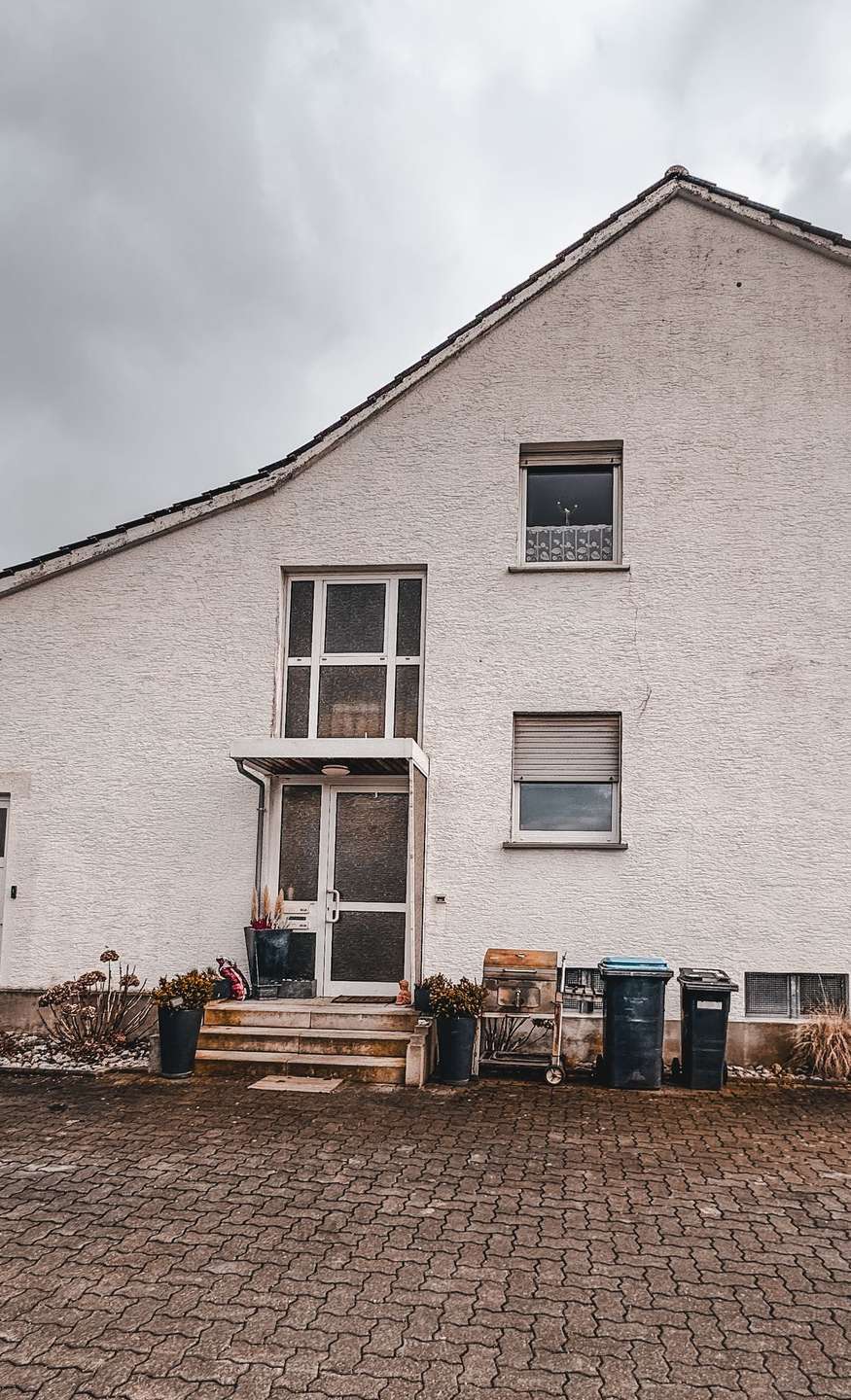 Thumbnail-Wohnung zum Kaufen in Ense 150.000,00 € 126.6 m²