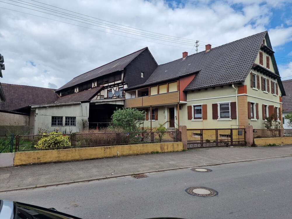 Thumbnail-Haus zum Kaufen in Neuried 495.000,00 € 268 m²