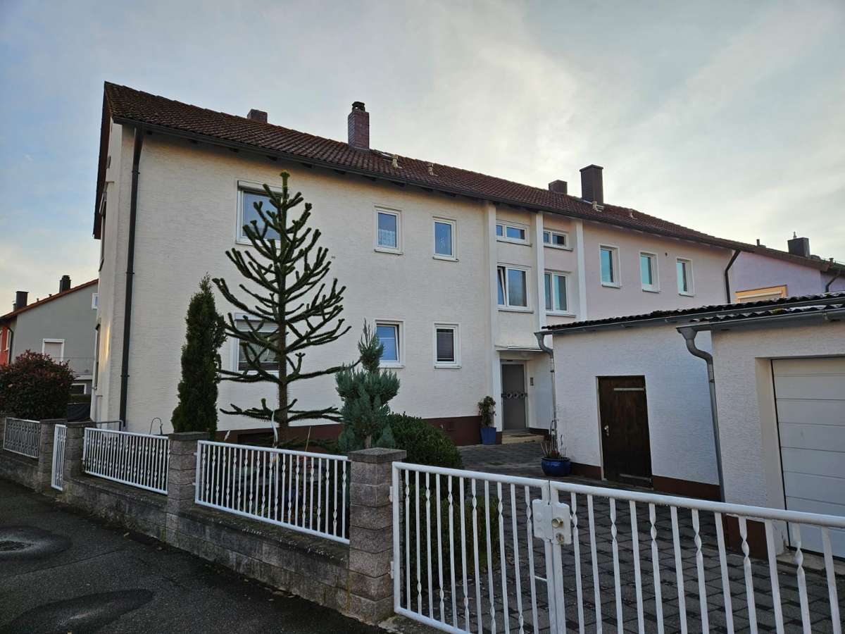 Thumbnail-Haus zum Kaufen in Weiden 245.000,00 € 132.6 m²