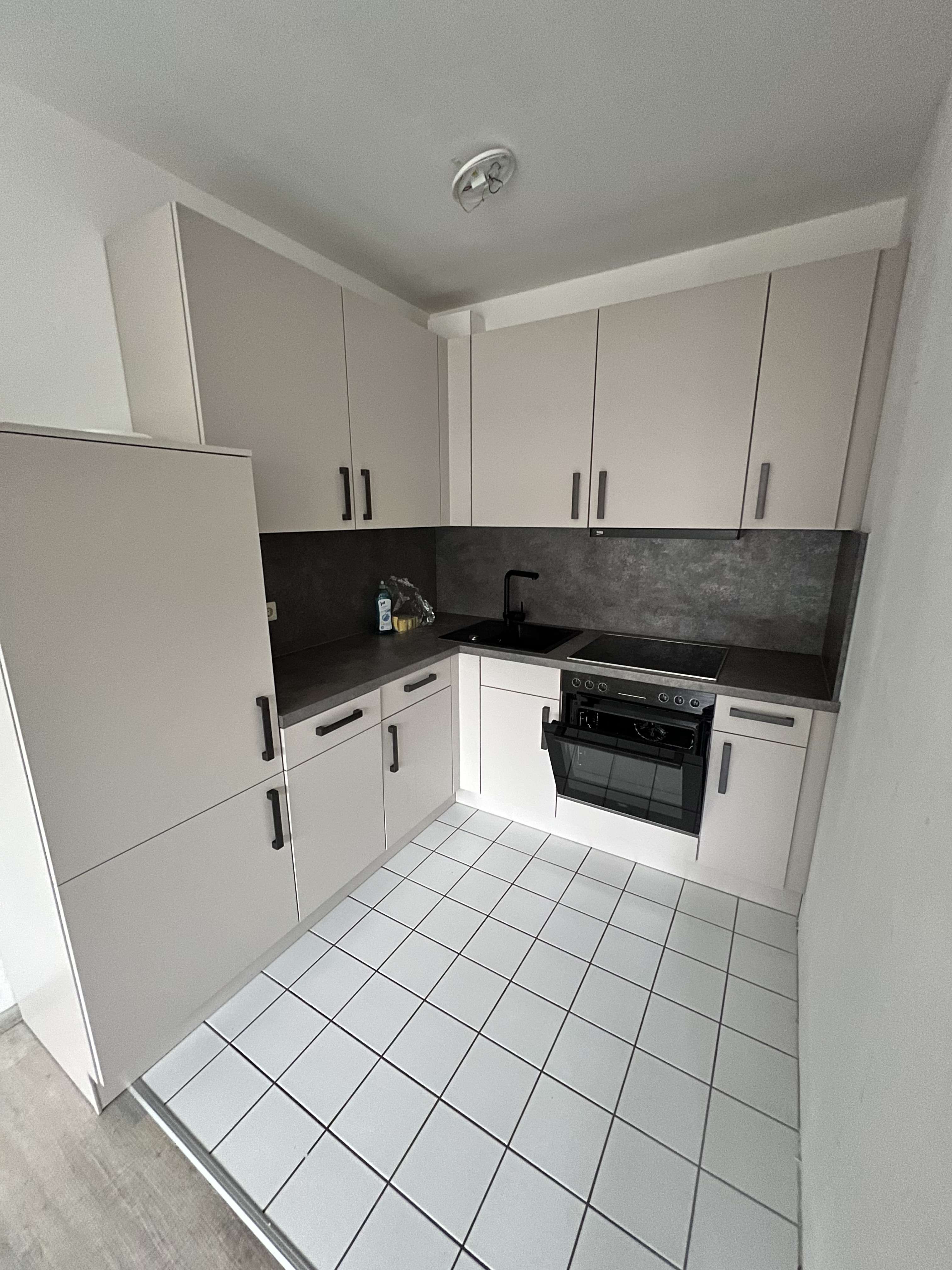 Thumbnail-Wohnung zum Mieten in Hohenstein-Ernstthal 370,00 € 53 m²