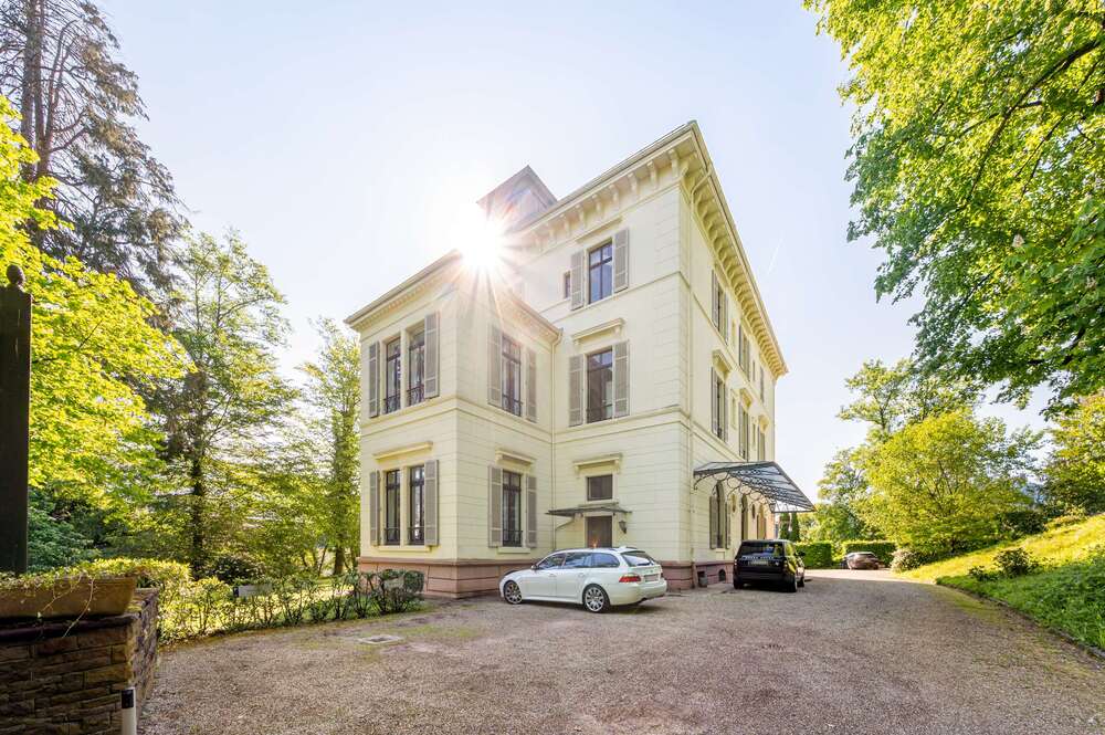 Thumbnail-Wohnung zum Mieten in Baden-Baden 3.200,00 € 267 m²