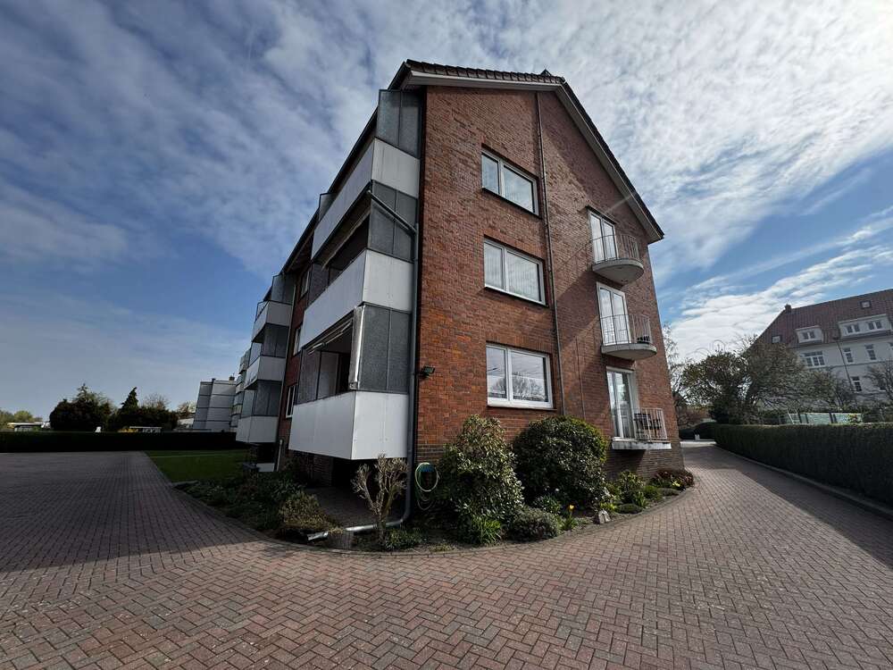 Thumbnail-Wohnung zum Kaufen in Lübeck 195.000,00 € 82.65 m²