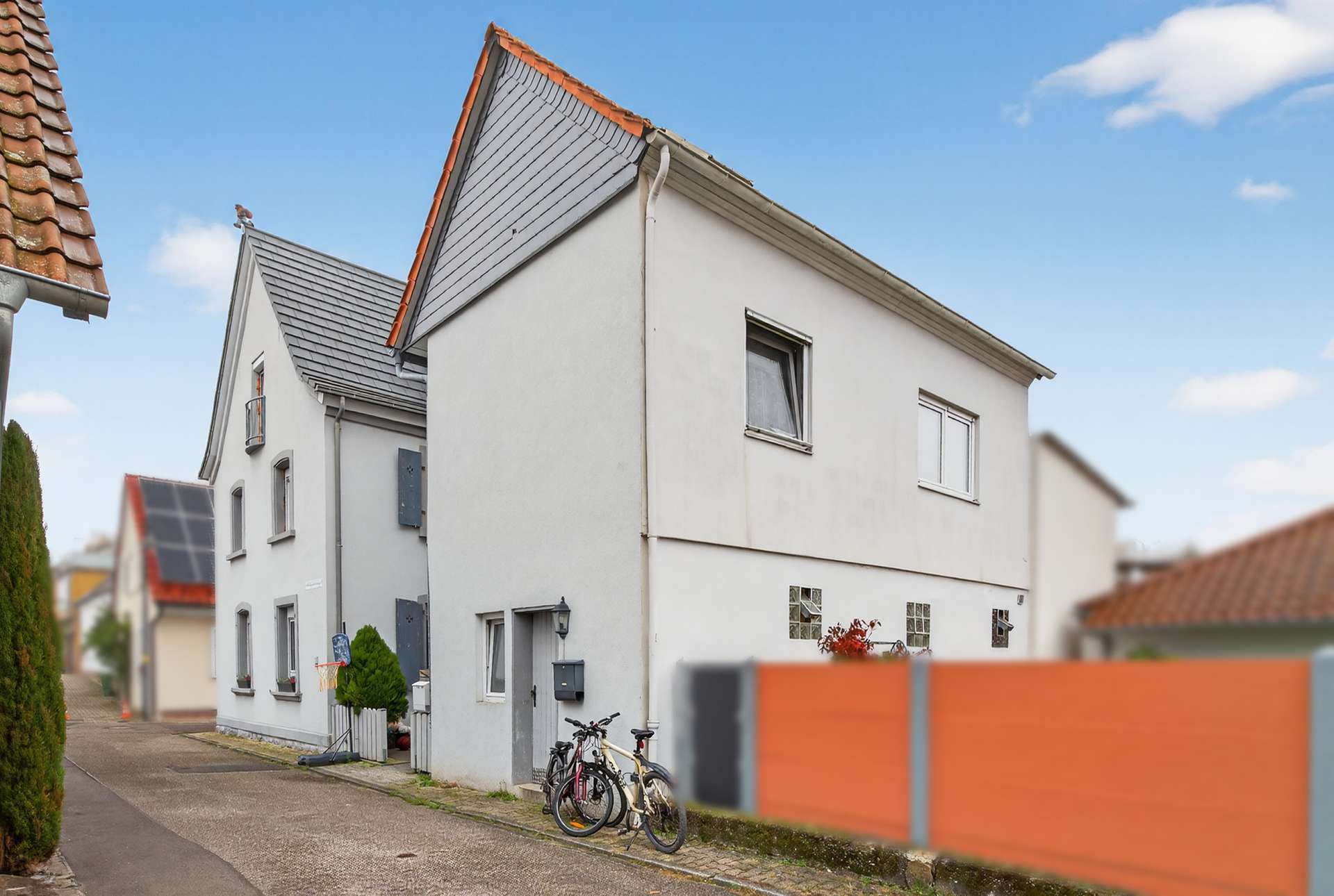 Thumbnail-Haus zum Kaufen in Herxheim bei LandauPfalz 300.000,00 € 216 m²