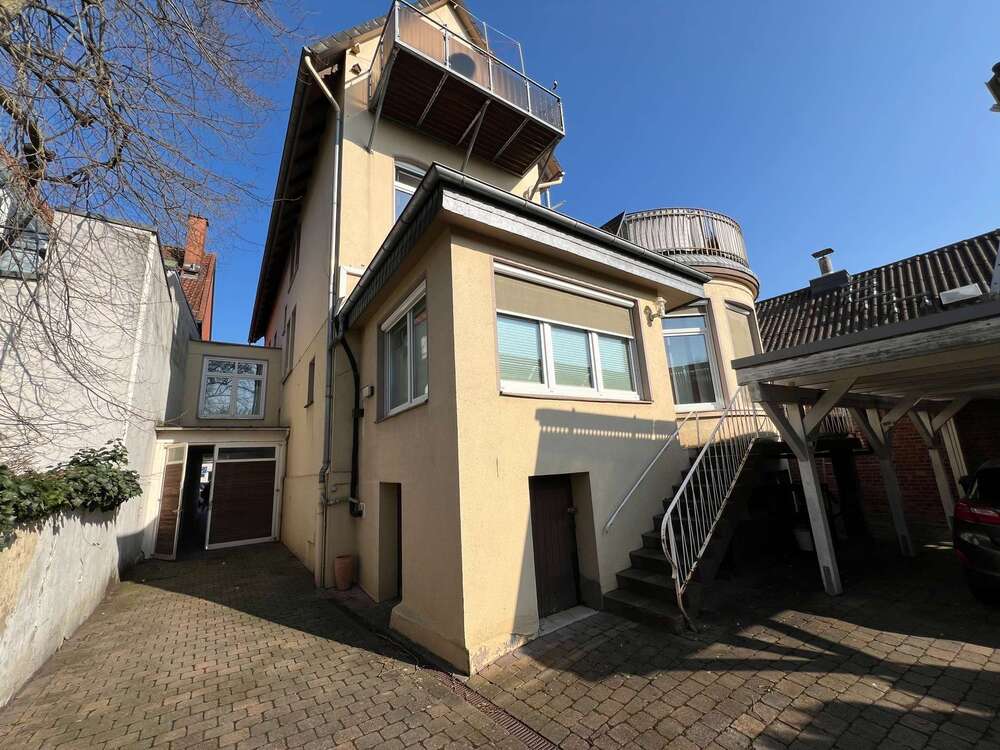 Thumbnail-Haus zum Kaufen in Hessisch Oldendorf 349.900,00 € 410 m²