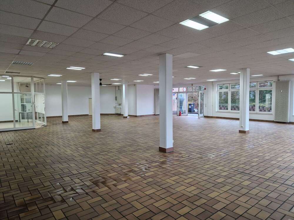 Thumbnail-Einzelhandel in Hanau 2.990,00 € 323 m²