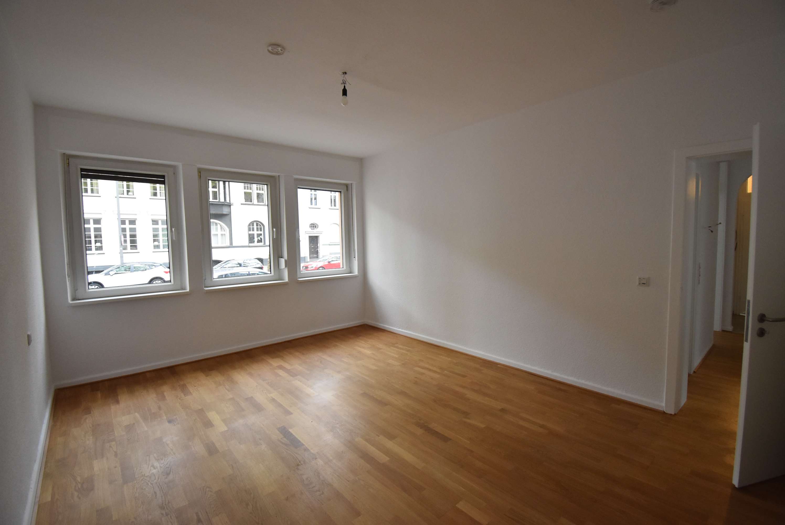 Thumbnail-Wohnung zum Mieten in Krefeld 995,00 € 85.35 m²