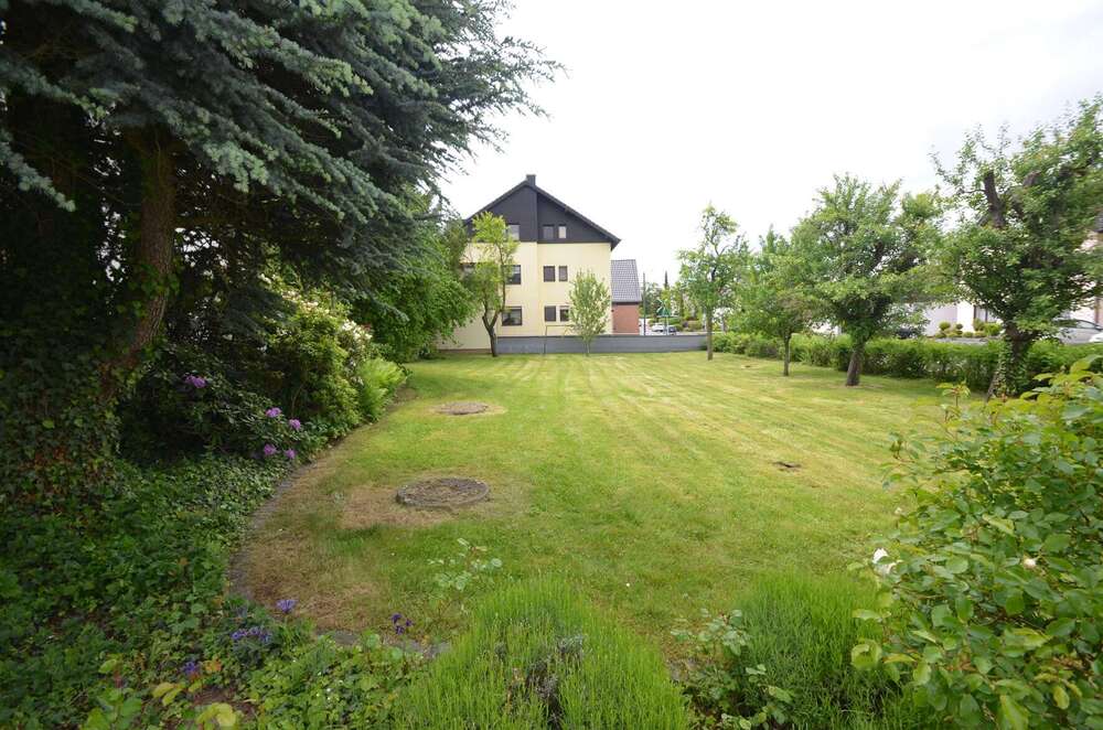 Thumbnail-Haus zum Mieten in Bornheim 1.200,00 € 120 m²