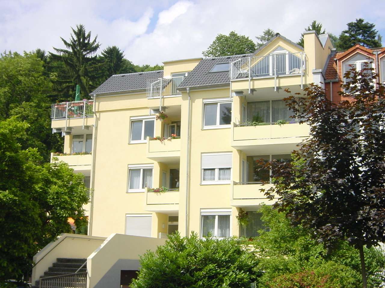 Thumbnail-Wohnung zum Mieten in Hofheim-Lorsbach 900,00 € 80 m²