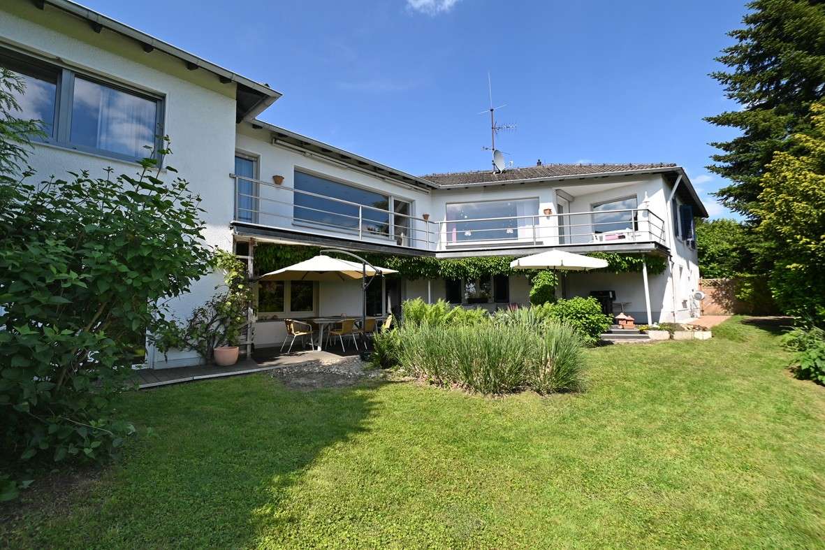 Thumbnail-Haus zum Kaufen in Heiligenhaus 845.000,00 € 261 m²
