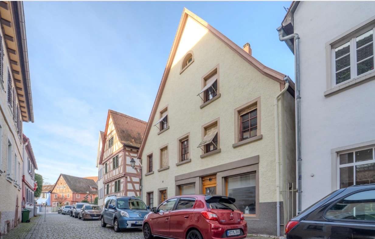 Thumbnail-Haus zum Kaufen in Ladenburg 650.000,00 € 232 m²