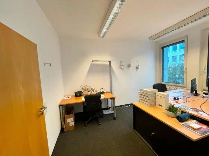 Thumbnail-Büro in Köln 700,00 € 36 m²