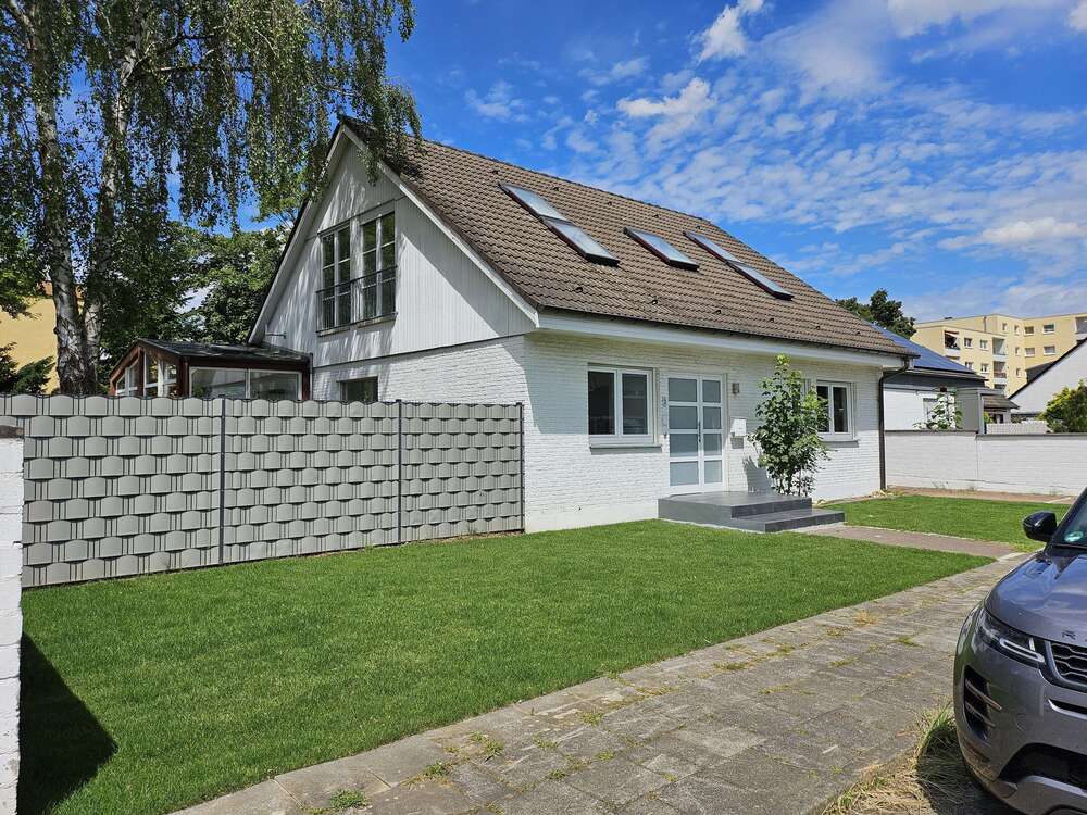 Thumbnail-Haus zum Kaufen in Köln 390.000,00 € 190 m²