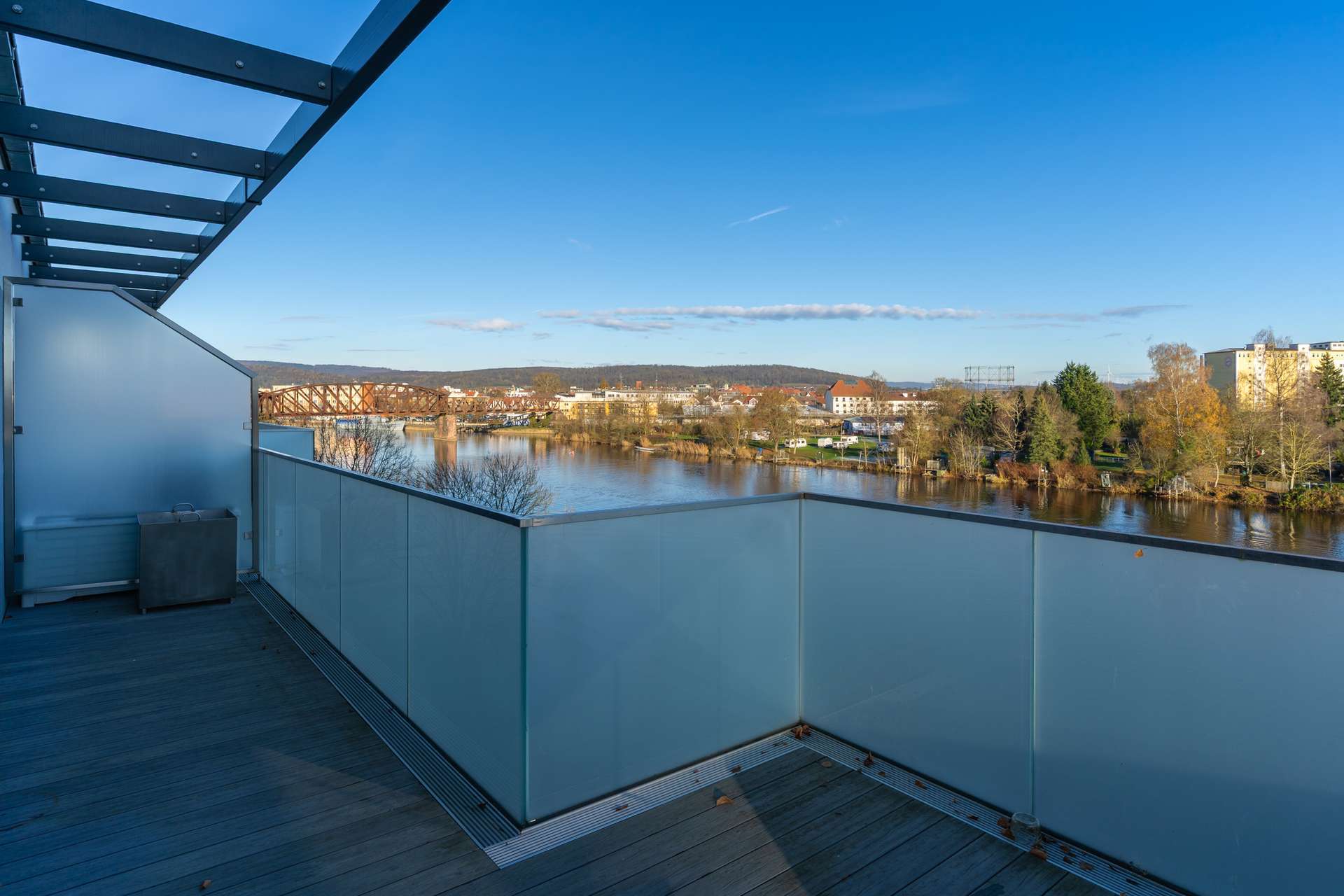 Thumbnail-Wohnung zum Mieten in Hameln 2.200,00 € 136 m²