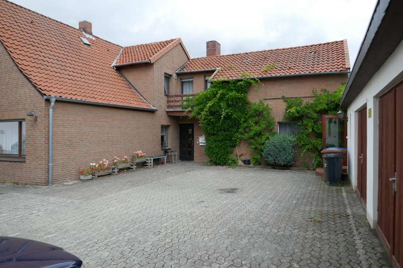 Thumbnail-Haus zum Kaufen in Gifhorn 390.000,00 € 204 m²