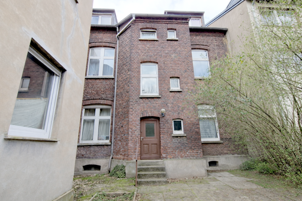 Thumbnail-Haus zum Kaufen in Oberhausen 289.000,00 € 281.35 m²