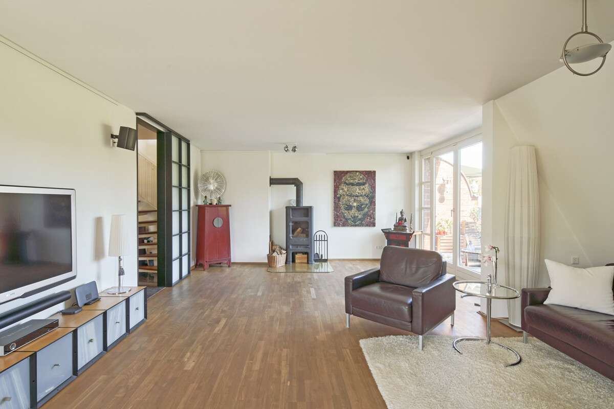 Thumbnail-Wohnung zum Kaufen in Köln Marienburg 930.000,00 € 136 m²