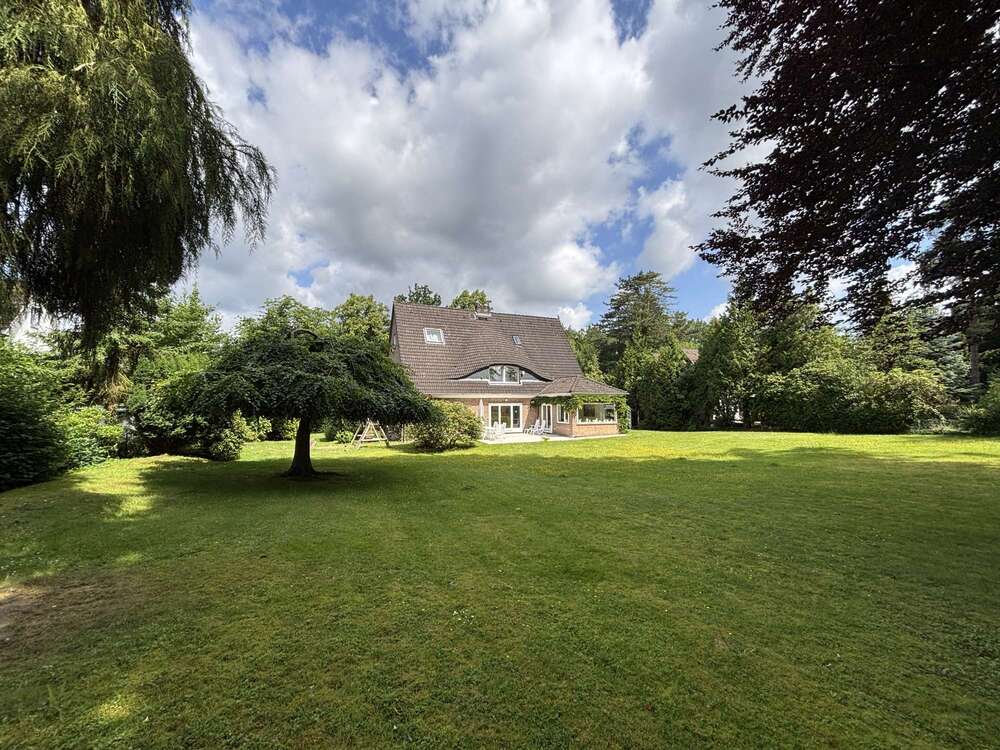 Thumbnail-Grundstück zu verkaufen in Hamburg Wellingsbüttel 2.950.000,00 € 2834 m²