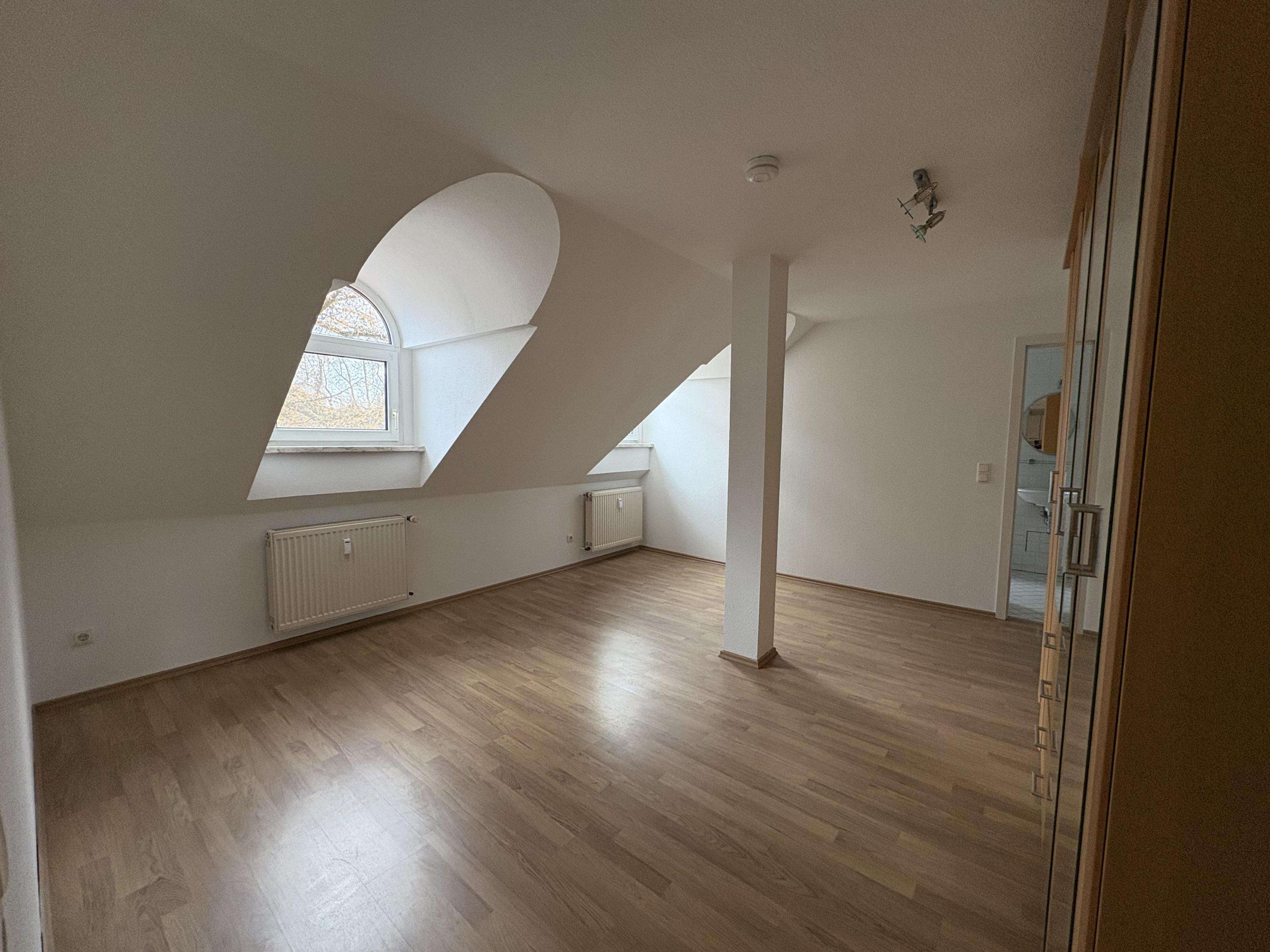 Thumbnail-Wohnung zum Mieten in Meerane 382,00 € 52.2 m²