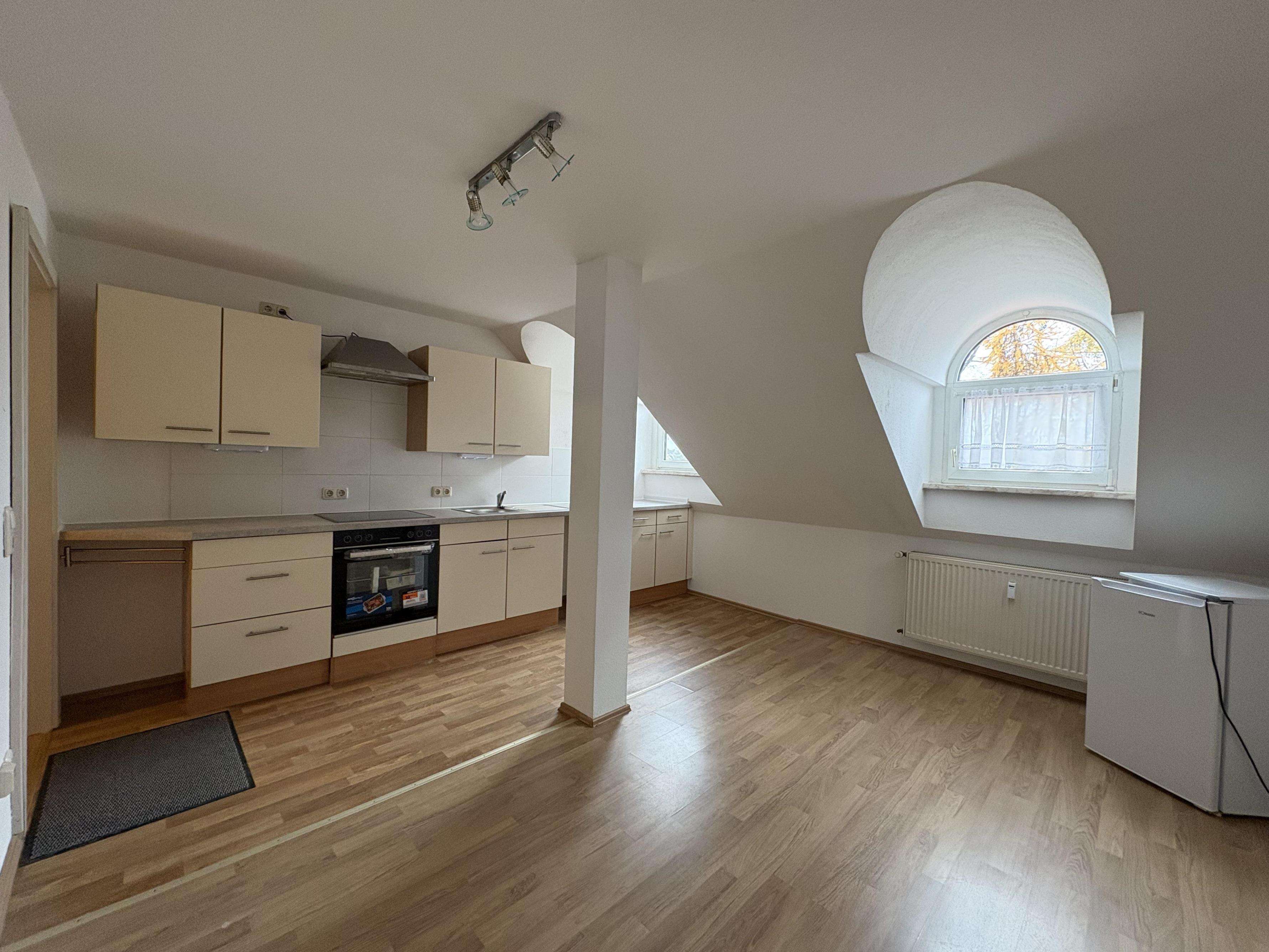 Thumbnail-Wohnung zum Mieten in Meerane 382,00 € 52.2 m²