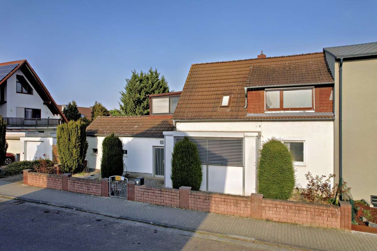 Thumbnail-Haus zum Kaufen in Mutterstadt 298.000,00 € 155 m²