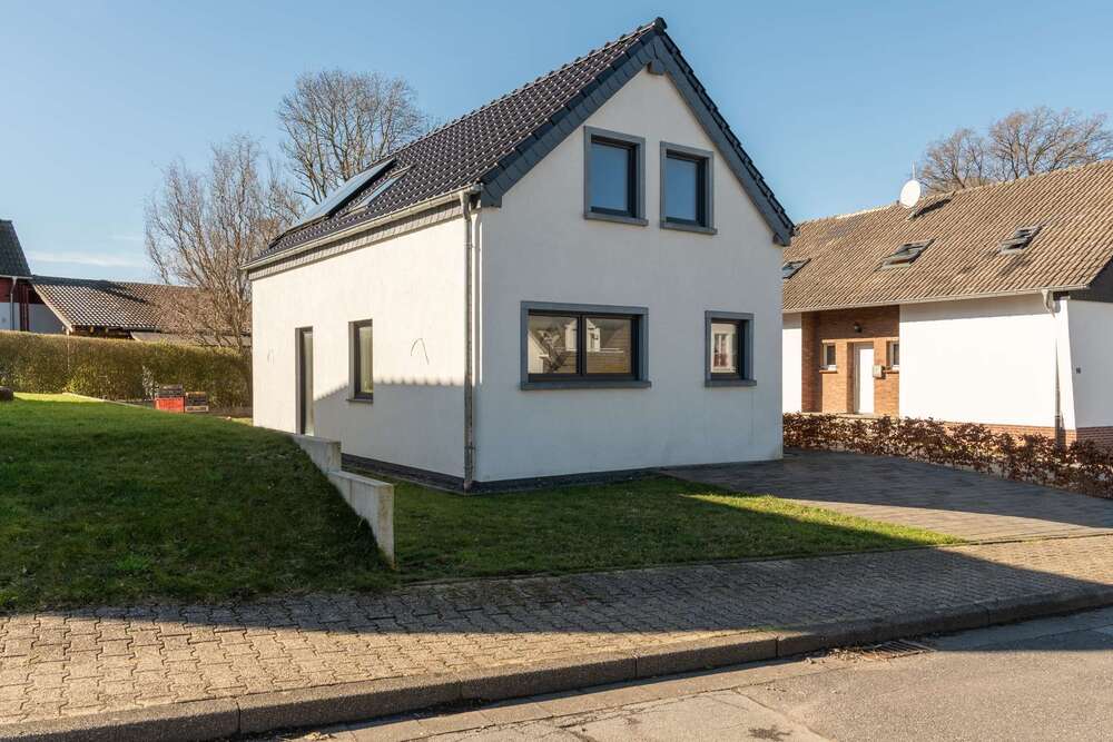Thumbnail-Haus zum Kaufen in Roetgen 279.000,00 € 83 m²
