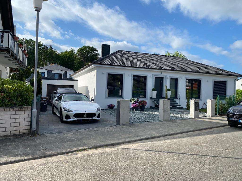 Thumbnail-Haus zum Mieten in Rödermark 3.900,00 € 237.15 m²