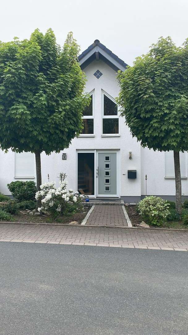 Thumbnail-Haus zum Mieten in Porta Westfalica 1.600,00 € 151 m²