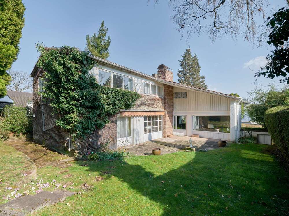 Thumbnail-Haus zum Kaufen in Stuttgart 1.098.000,00 € 207 m²