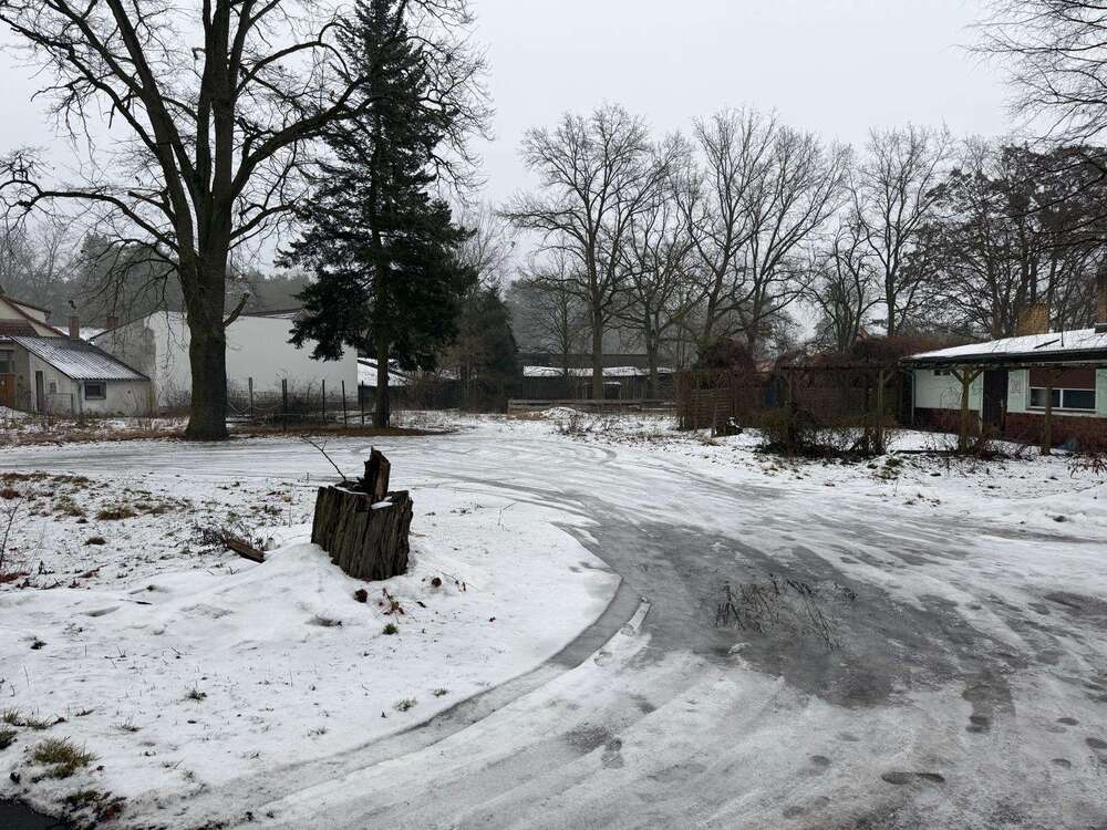 Thumbnail-Grundstück zu verkaufen in Wildenbruch 1.380.000,00 € 2300 m²