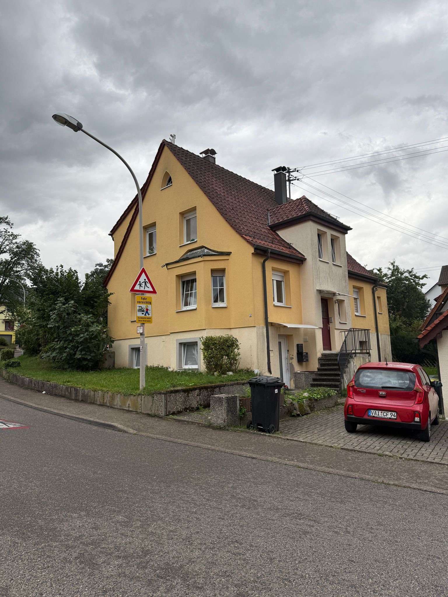 Thumbnail-Haus zum Kaufen in Erdmannhausen 475.000,00 € 147 m²