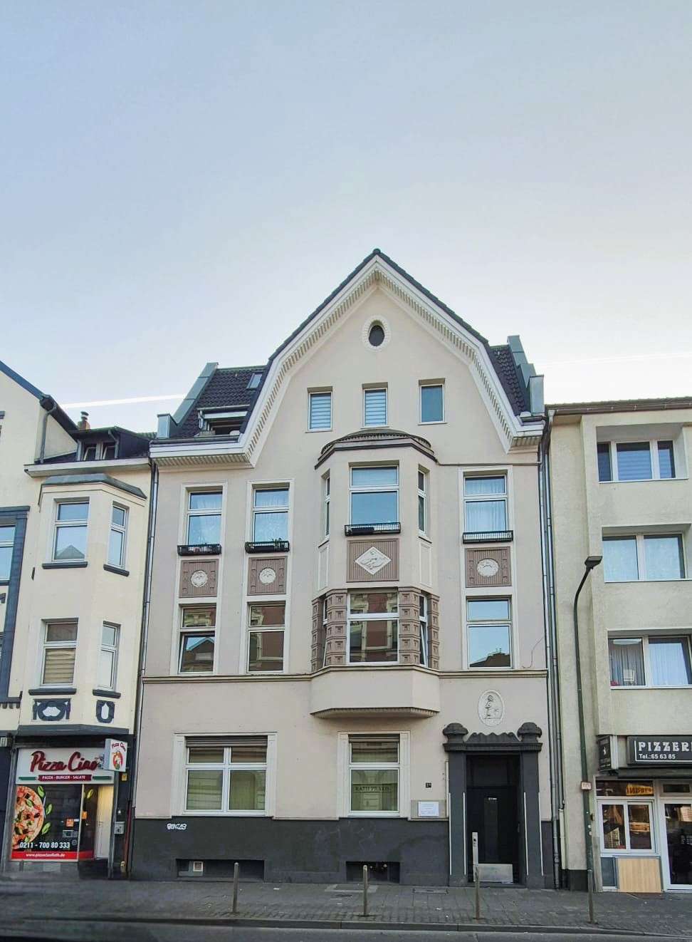 Thumbnail-Wohnung zum Kaufen in Düsseldorf 280.000,00 € 72 m²