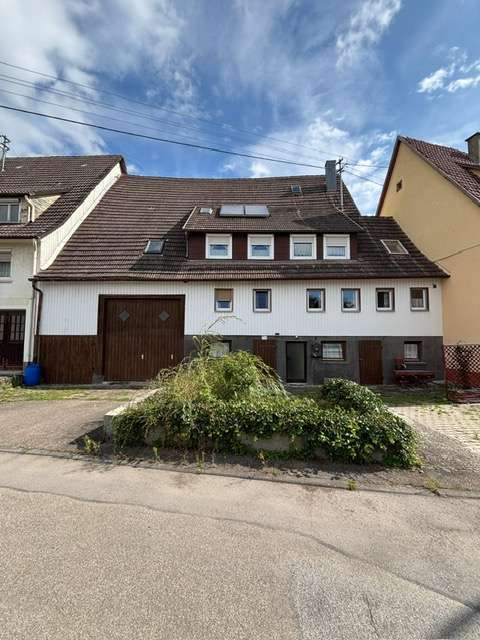 Thumbnail-Haus zum Kaufen in Sulz am Neckar 150.000,00 € 245 m²
