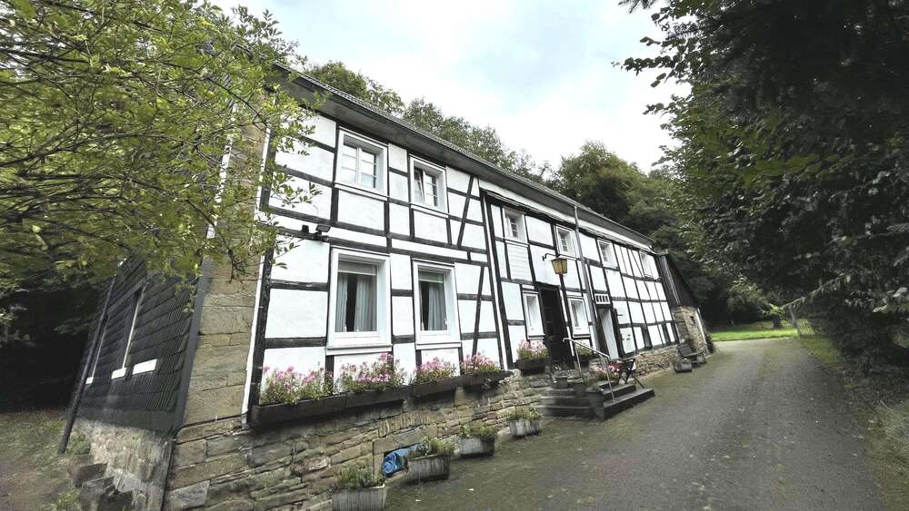 Thumbnail-Haus zum Kaufen in Sprockhövel 441.000,00 € 235.7 m²
