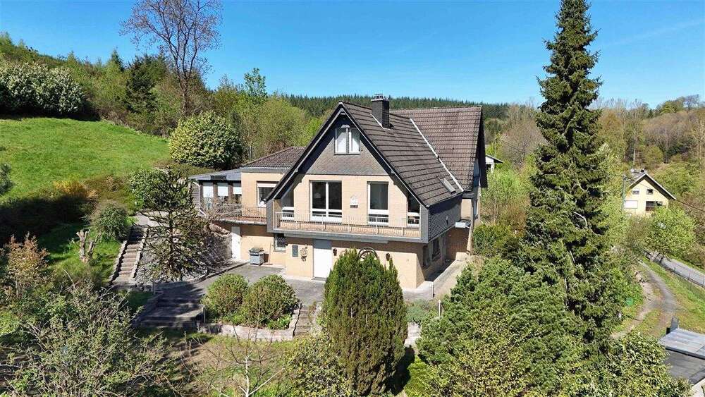 Thumbnail-Haus zum Kaufen in Morsbach , Sieg 395.000,00 € 262 m²