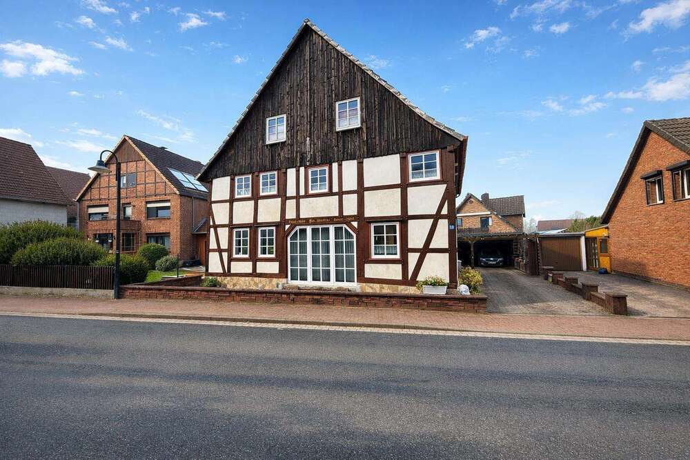 Thumbnail-Haus zum Kaufen in Aerzen 165.000,00 € 165 m²