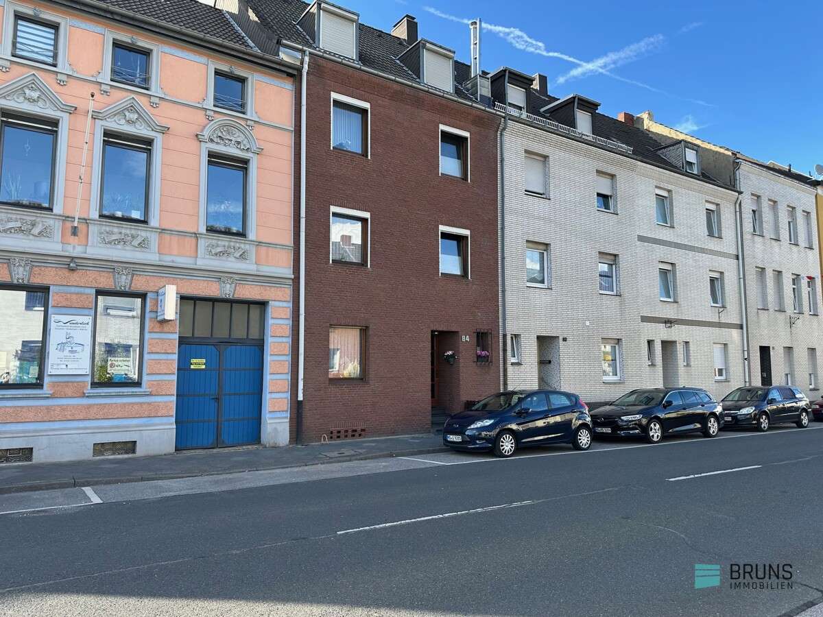 Thumbnail-Haus zum Kaufen in Mönchengladbach 245.000,00 € 217 m²