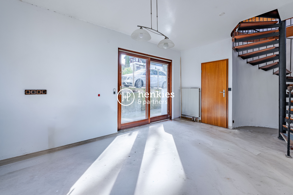 Thumbnail-Wohnung zum Kaufen in Hamburg 295.000,00 € 127.96 m²