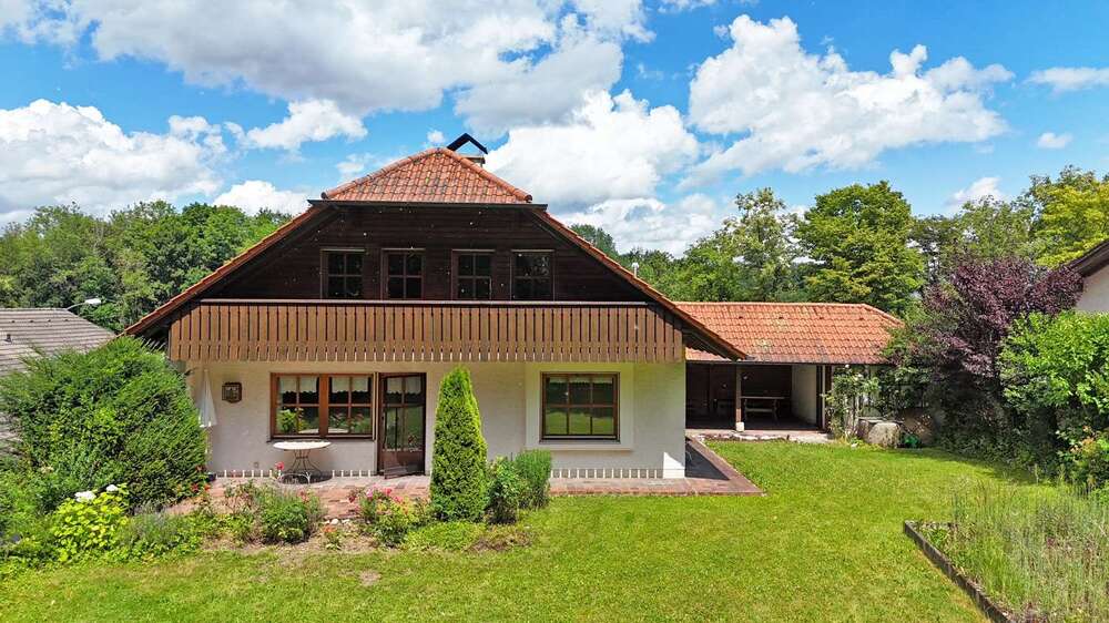 Thumbnail-Haus zum Kaufen in Landshut 895.000,00 € 200 m²