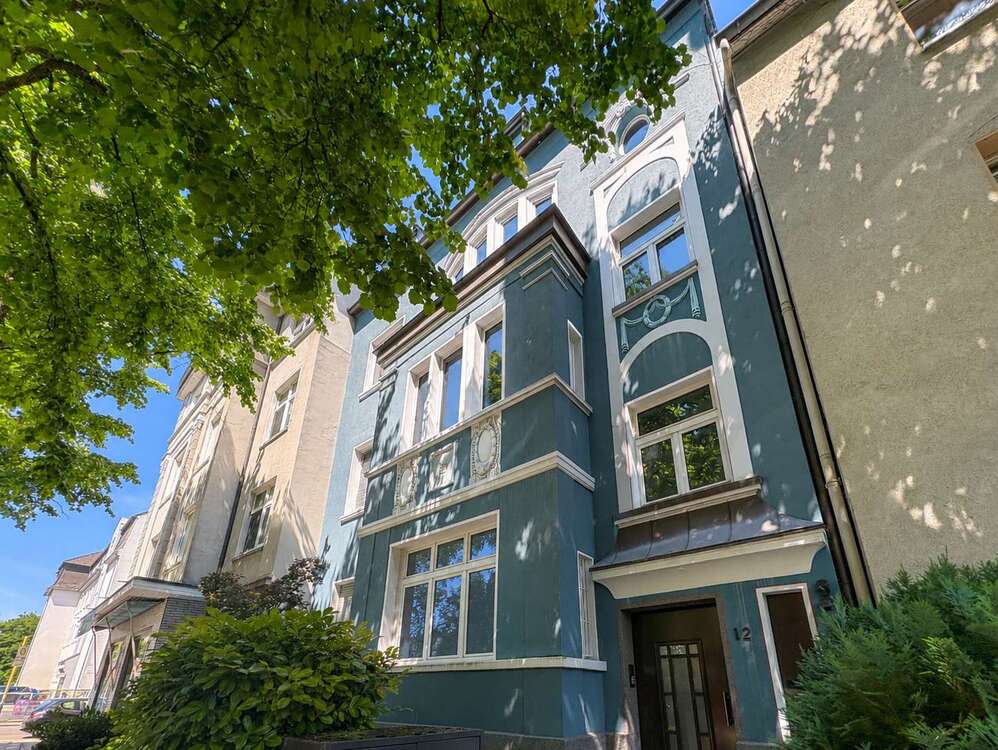 Thumbnail-Haus zum Kaufen in Essen Frohnhausen 639.000,00 € 360 m²