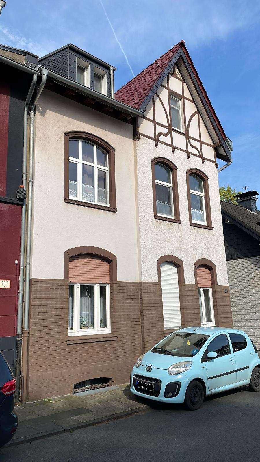 Thumbnail-Haus zum Kaufen in Oberhausen 320.000,00 € 226.5 m²