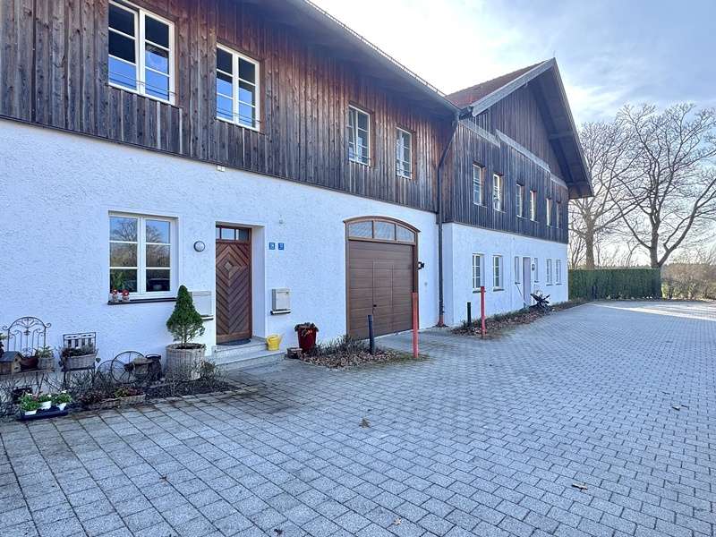 Thumbnail-Wohnung zum Mieten in Oberpframmern 2.900,00 € 224.51 m²