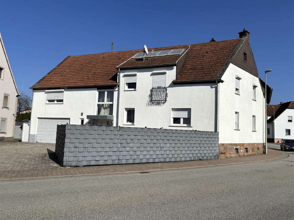 Thumbnail-Haus zum Kaufen in Bruchmühlbach-Miesau 348.000,00 € 235 m²