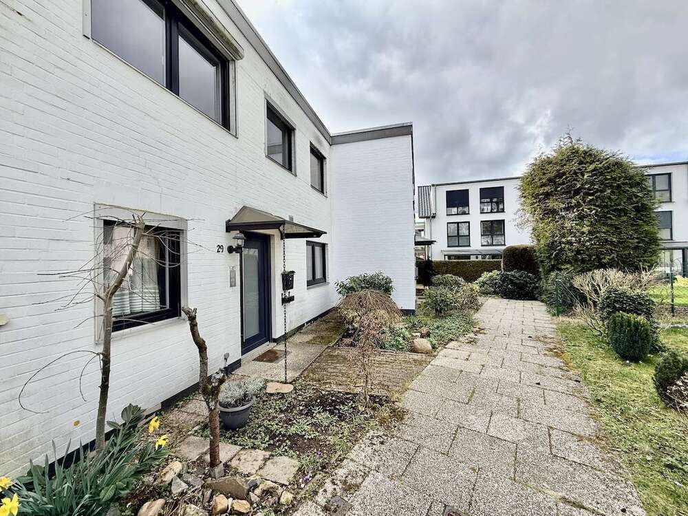 Thumbnail-Haus zum Kaufen in Neustadt am Rübenberge 295.000,00 € 148 m²