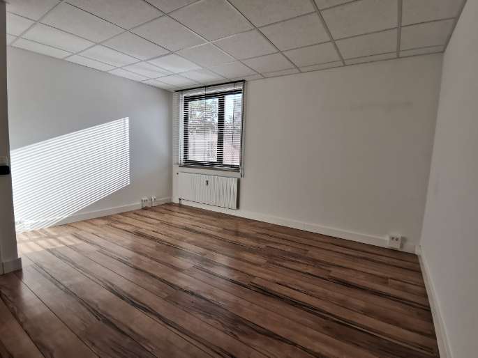 Thumbnail-Büro in Nürnberg 570,00 € 27 m²