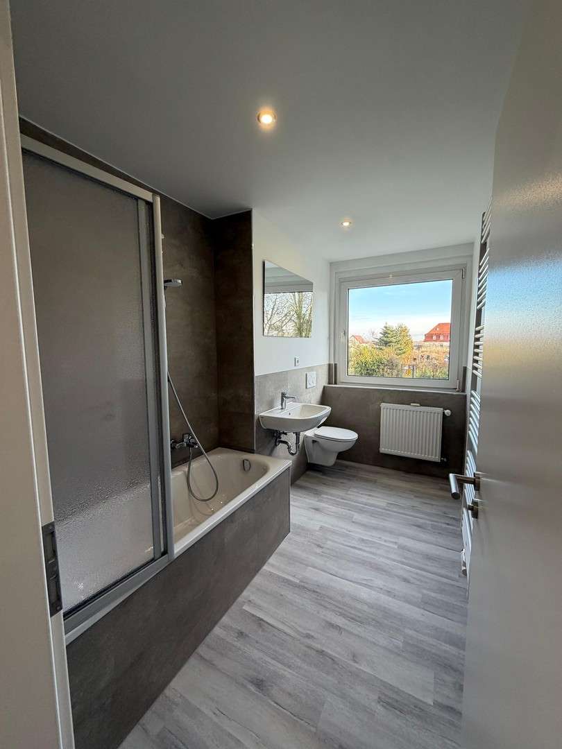 Thumbnail-Wohnung zum Mieten in Zwenkau OT Großdalzig 950,00 € 84.05 m²