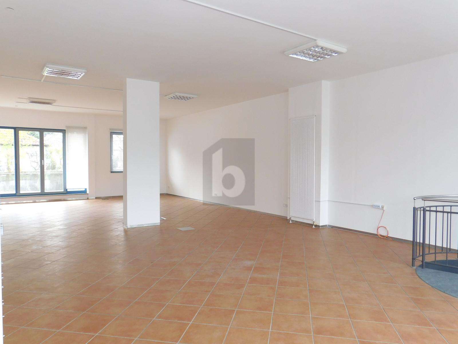 Thumbnail-Einzelhandel in Fürstenfeldbruck 1.500,00 € 150 m²