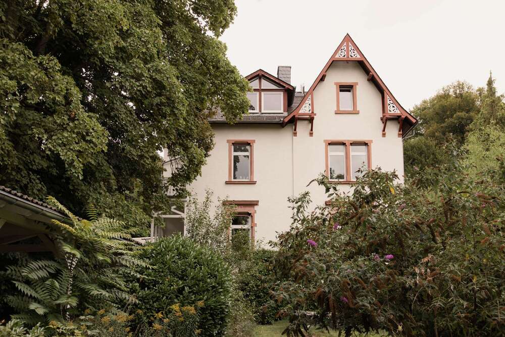 Thumbnail-Haus zum Kaufen in Seeheim-Jugenheim 1.890.000,00 € 294 m²