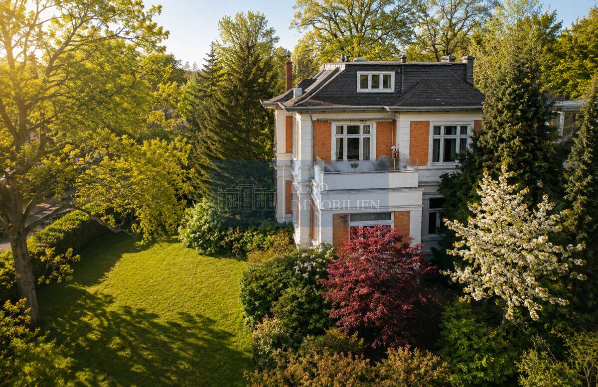 Thumbnail-Haus zum Kaufen in Hamburg Othmarschen 2.990.000,00 € 275 m²
