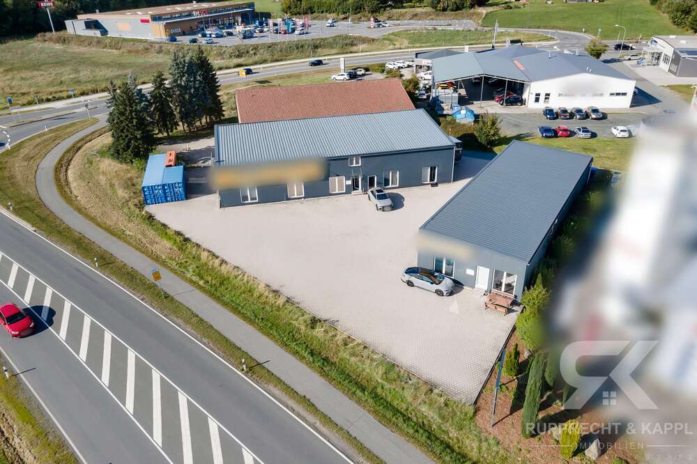 Thumbnail-Büro in Altenstadt an der Waldnaab 7.700,00 € 585 m²
