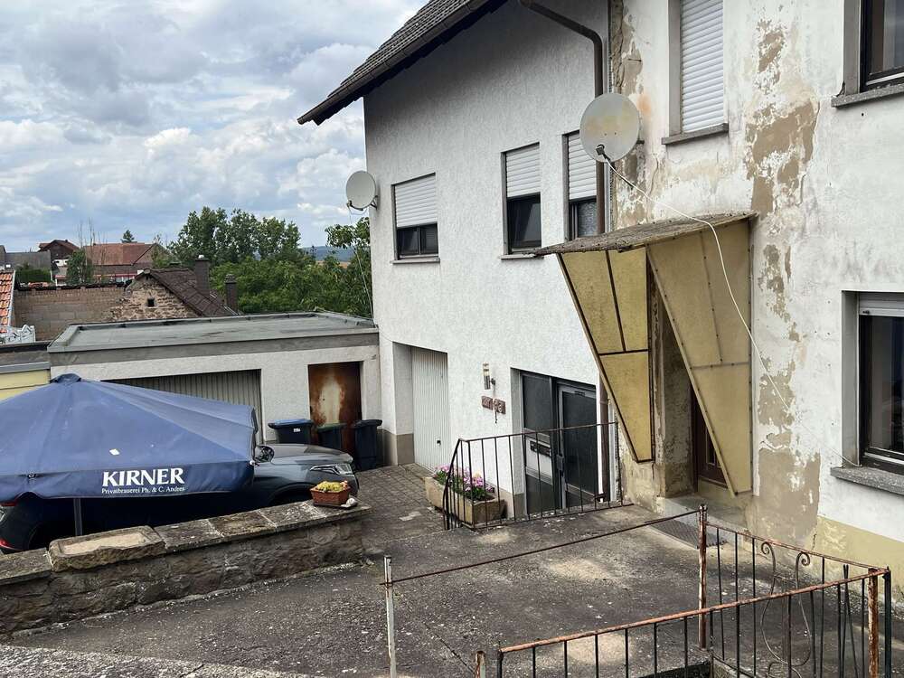 Thumbnail-Haus zum Kaufen in Aschbach 109.000,00 € 221 m²